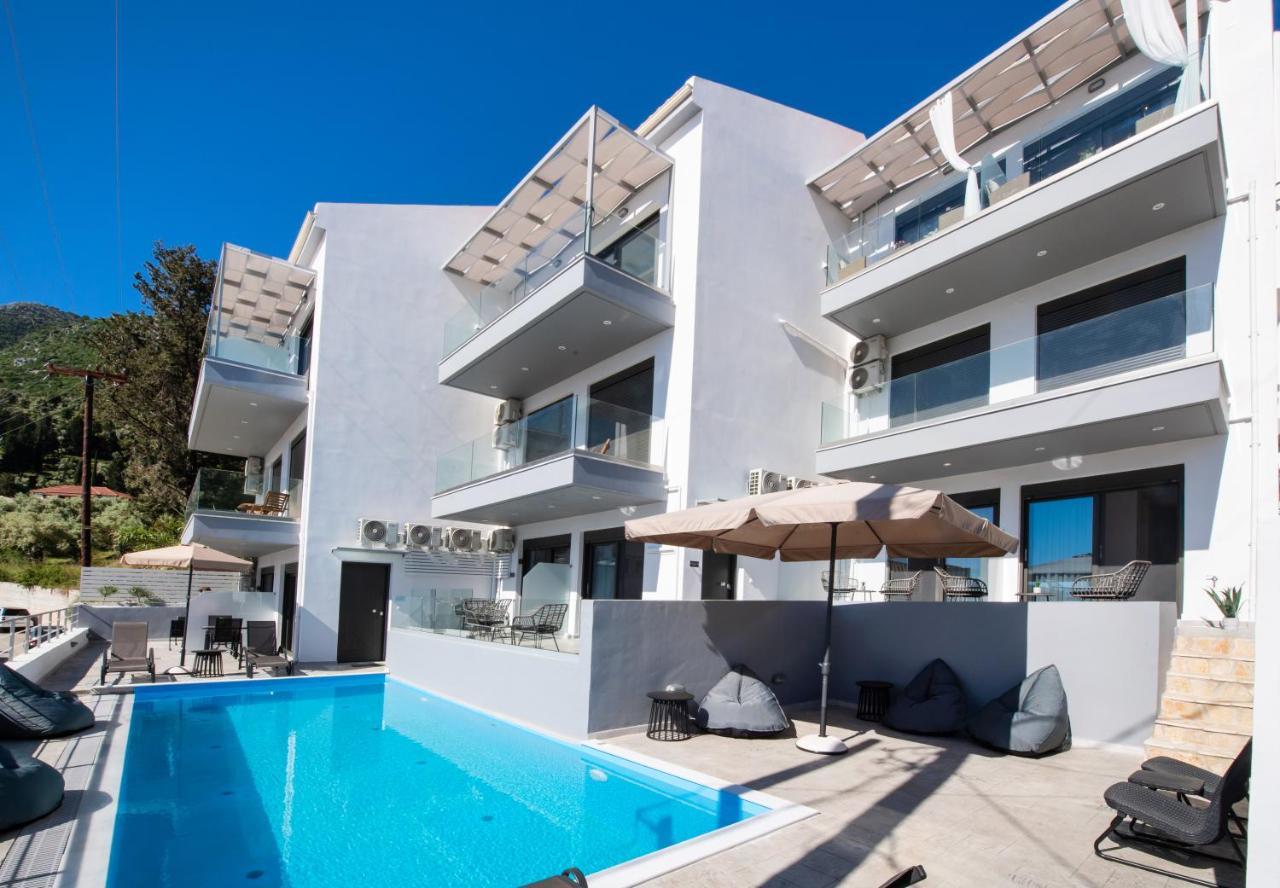 Angelica'S And Irene'S Design Apartments Swimming Pool Nikiana Exteriör bild